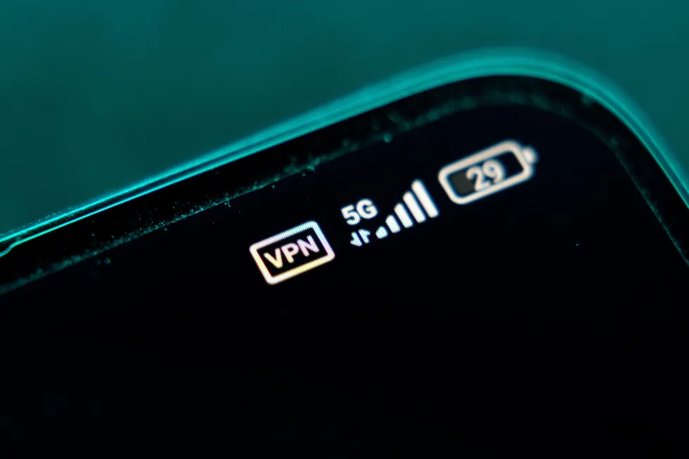 Ассоциация разработчиков программных продуктов «Отечественный софт» направила российскому руководству письмо с предложением признать политику блокировок в ее нынешнем виде неудачной, ослабить ограничения и создать совместный с ИТ-сообществом орган для выработки новой, более взвешенной политики.