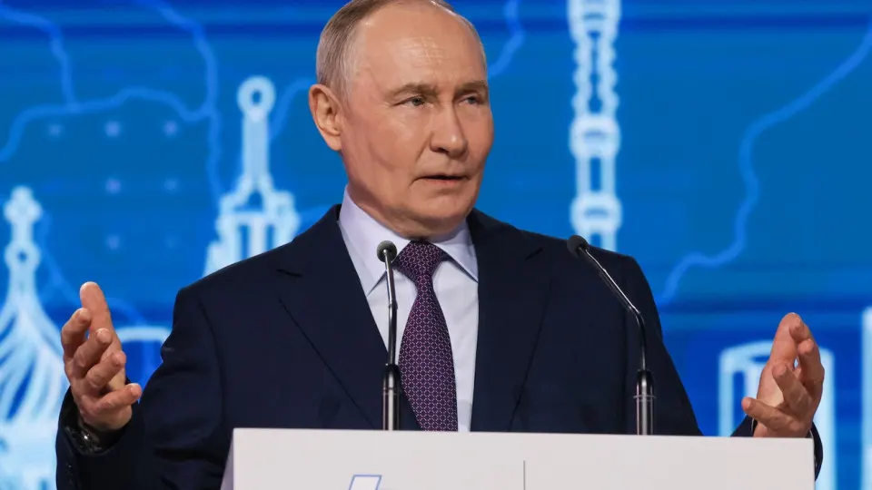 После масштабных ограничений в интернете и блокировок мессенджера рейтинг власти серьезно снизился, и президент призвал законодателей избегать излишних запретов.