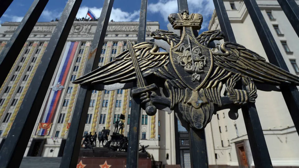 Минобороны хотят наделить правом распоряжаться активами национализированных компаний, занятых в строительстве и производстве стройматериалов, чтобы оперативно обеспечивать нужды армии без передачи имущества через Росимущество.
