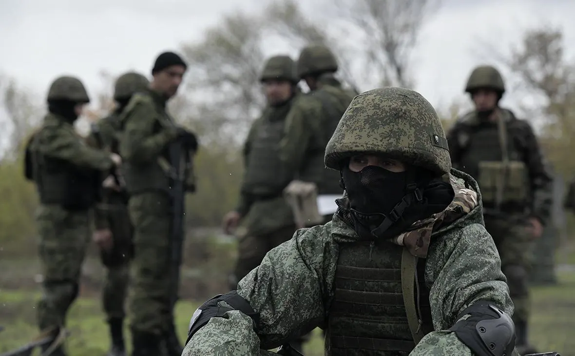 По сведениям ряда собеседников, Россия уступает Украине в тактике и технологиях; для серьёзного перелома нужны масштабные мобилизация ресурсов или иной радикальный шаг, окончательного решения о таких мерах пока нет.