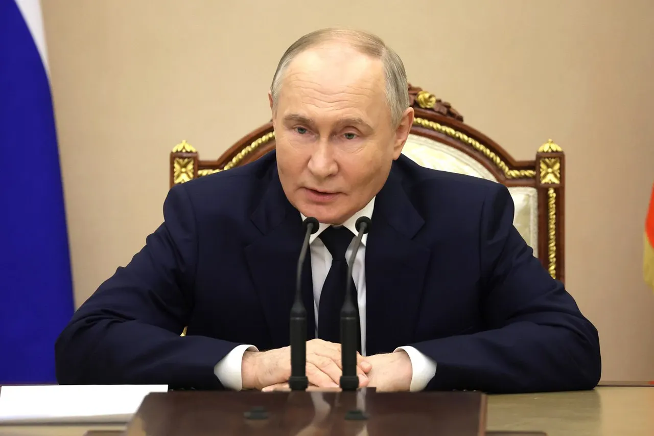 Президент потребовал обеспечить непрерывность работ на Балтийском заводе и продолжить реализацию проекта атомного ледокола «Лидер».