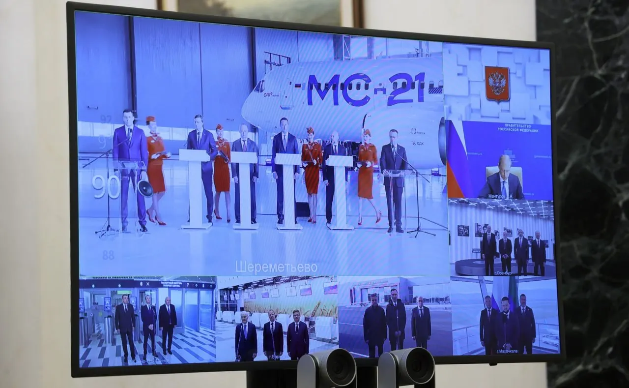 МС-21–310 будут задействованы на направлениях из Москвы в города европейской части России, Поволжье, Казань, Самару и Нижний Новгород; география расширится на Урал и Сибирь. В числе целевых направлений — Омск, Новосибирск и Красноярск.
