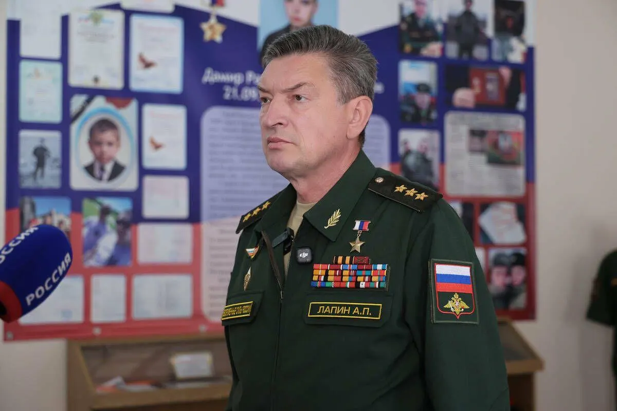 Высокопоставленный военный Александр Лапин стал вице‑премьером Татарстана; в правительстве создано подразделение по поддержке участников СВО.