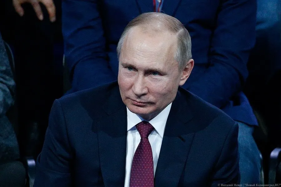 Президент распорядился ввести nationwide систему независимой оценки условий оказания услуг в социальной сфере с использованием портала Госуслуги; данные будут переданы на Единый портал госуслуг. Доклад о выполнении поручения — до 1 февраля 2027 года.