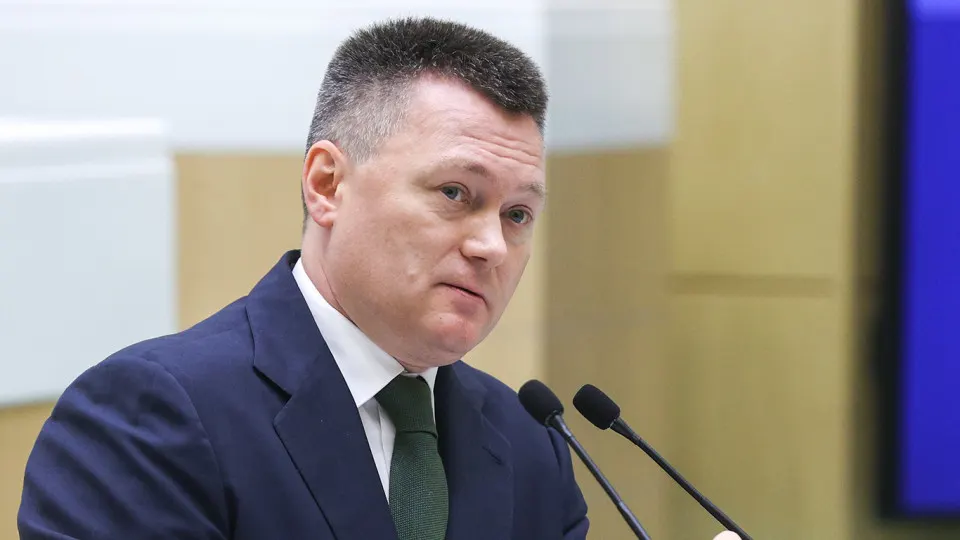 На фоне снижения китайских инвестиций обсуждают меры поддержки бизнеса, расширение судебного сотрудничества и усиление ответственности за преступления в киберпространстве.