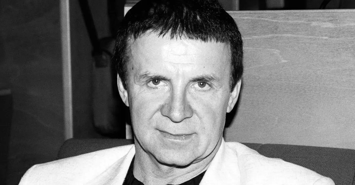 Известный российский целитель Анатолий Кашпировский скончался. Обстоятельства смерти уточняются.