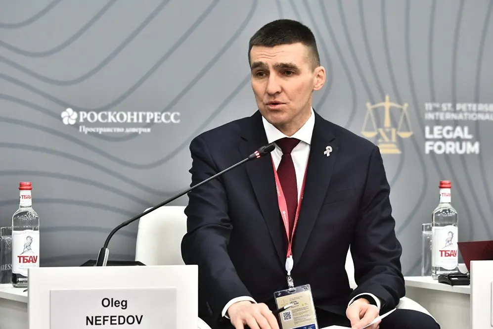 Высшая квалификационная коллегия судей 26 мая рассмотрит рекомендацию о назначении судьи Верховного Суда Олега Нефедова заместителем председателя ВС и руководителем коллегии по гражданским делам. Ранее его решения о признании ряда «движений» экстремистскими вызывали общественный резонанс.