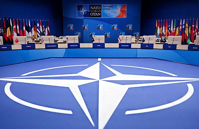 Министр иностранных дел Литвы подтвердил решимость и кратко объяснил мотивы возможных ударов НАТО по Калининградской области.