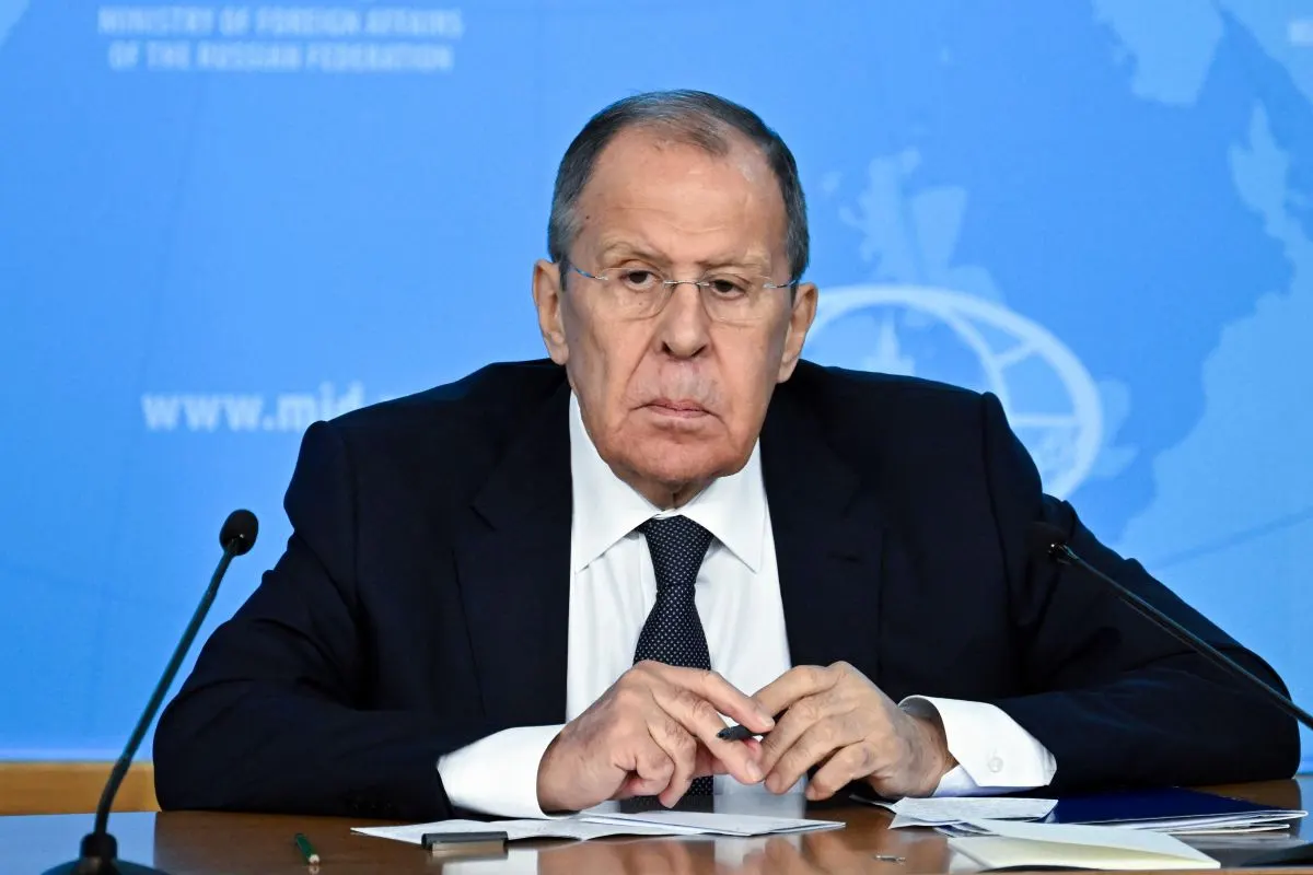 На пресс‑конференции в Казани министр иностранных дел России сообщил о многолетней задолженности Армении перед бюджетом ОДКБ и возможных мерах по применению статей устава организации.