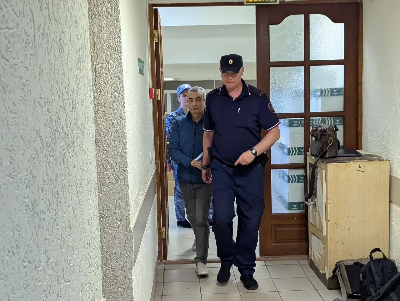 Краткий обзор: судебные решения и обвинения, атаки беспилотников с жертвами и разрушениями, а также торнадо и массовые отключения в Свердловской области.