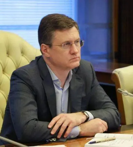 Зампред правительства провёл совещание по рынку топлива: регионам поручено усилить ежедневный мониторинг, координацию и принимать дополнительные меры, чтобы не допустить локальных сбоев в поставках.