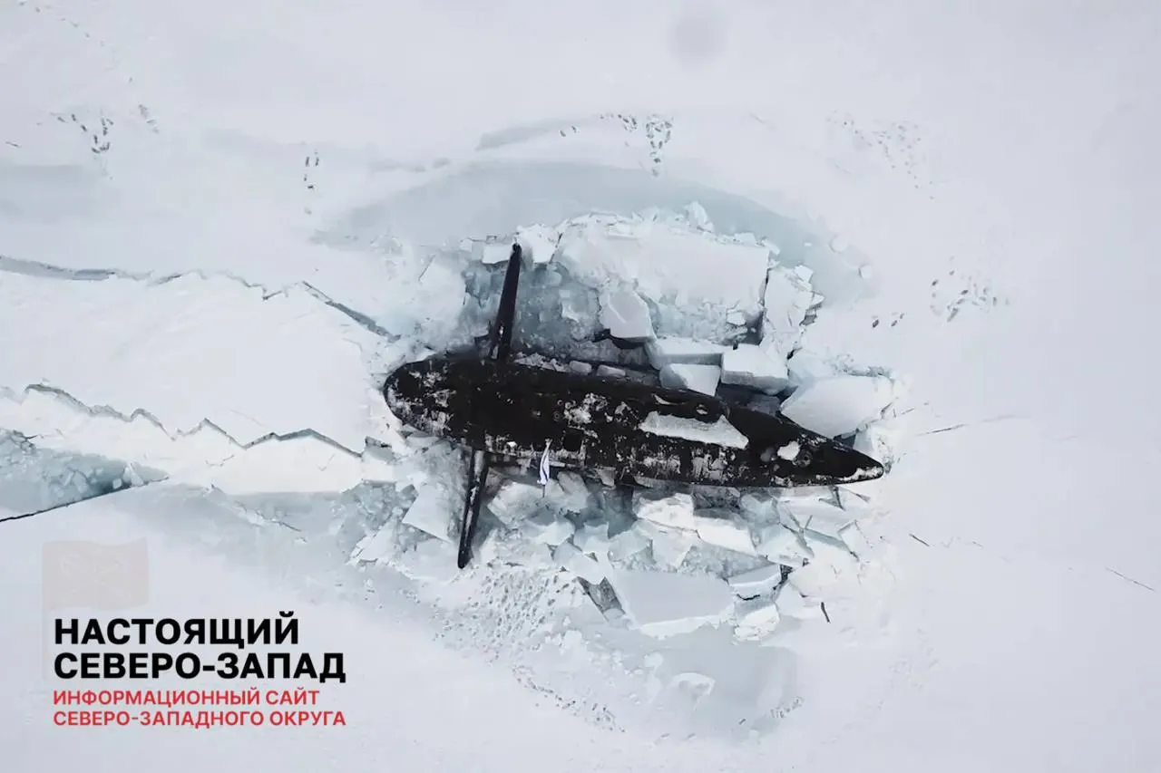 Из Федерального плана статистических работ исключили показатель доли современной военной техники в Арктической зоне — эти данные больше не будут публиковаться. При этом в регионе продолжается масштабное наращивание военной инфраструктуры.