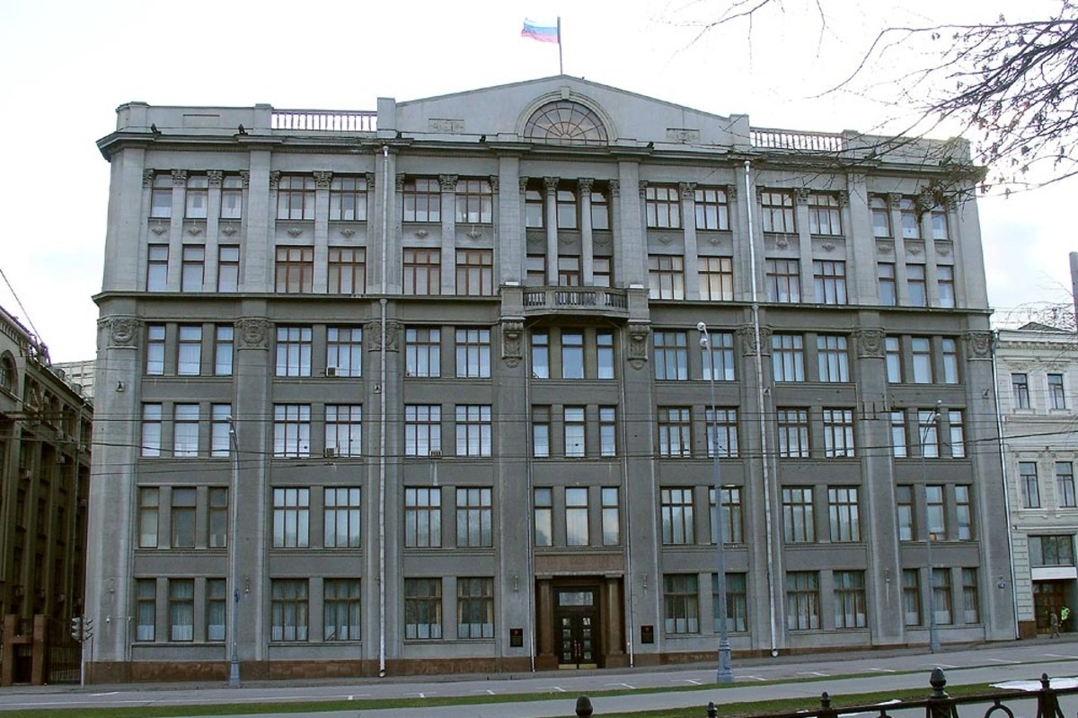 Администрация президента рекомендовала подконтрольным СМИ не публиковать фото и видео с последствиями ударов ВСУ и активнее демонстрировать кадры, иллюстрирующие успехи российских ударов по Украине.