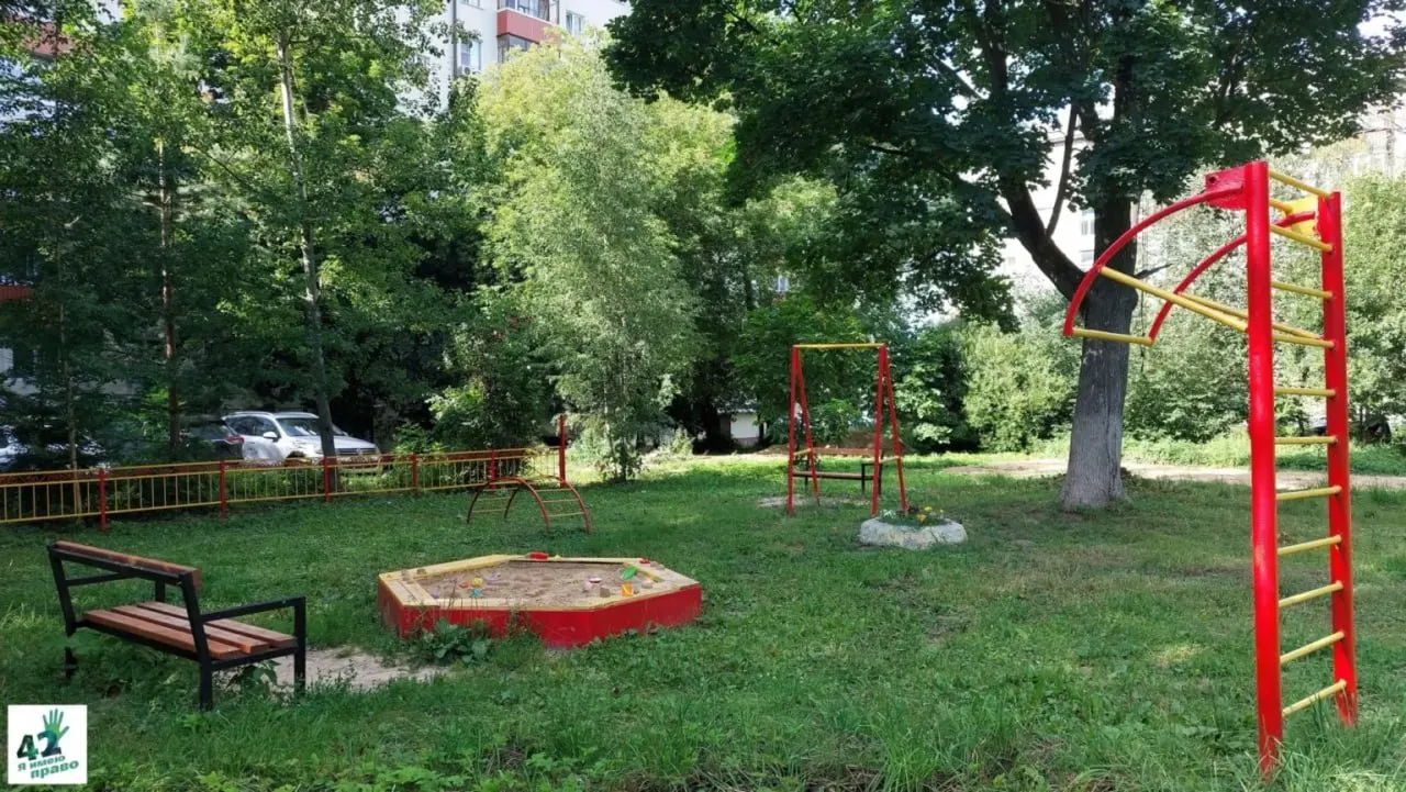 Истории упорства жителей Татарстана, Нижегородской области и Карелии: как они отстояли двор, школьные правила и источник воды.