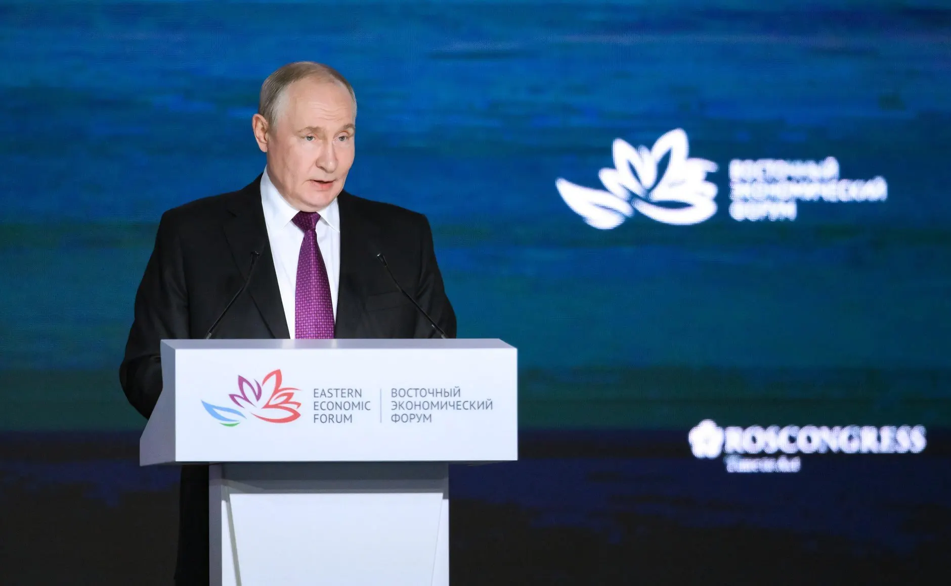 Президент заявил, что демография — один из главных вызовов и требует учета множества факторов; влияние СВО не является основным.