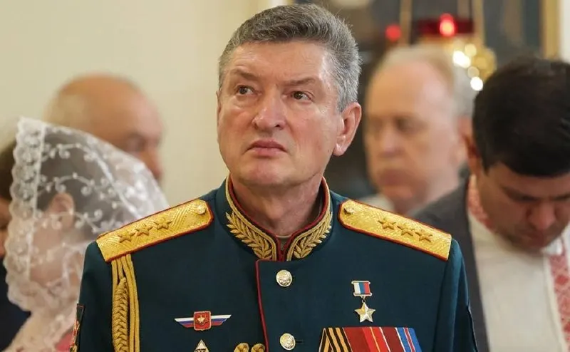 Генерал-полковник Александр Лапин назначен исполняющим обязанности вице-премьера Республики Татарстан по указу главы региона. После согласования кандидатура Государственным советом Татарстана будет утверждена на должность заместителя премьер-министра.