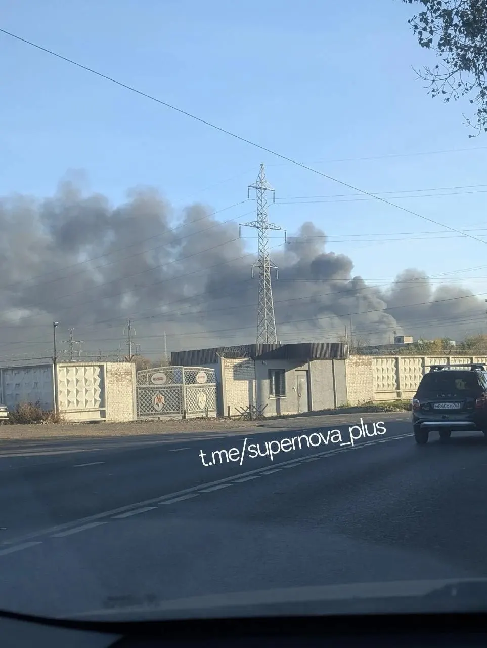 По данным Минобороны за ночь уничтожено 616 беспилотников; пострадали люди в Брянской области; в Тольятти загорелся химзавод; сирены звучат в нескольких регионах.