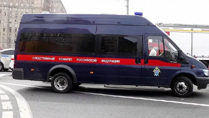 Следственные органы заявили об участии двух лиц, связанных с украинскими силами, в серии атак дронов и заочном обвинении.